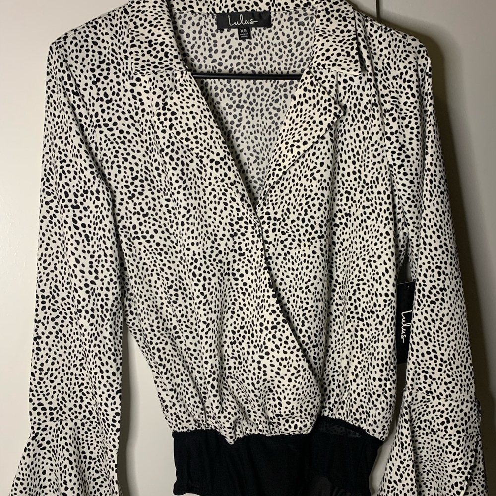 Black and white lulus bodysuit!